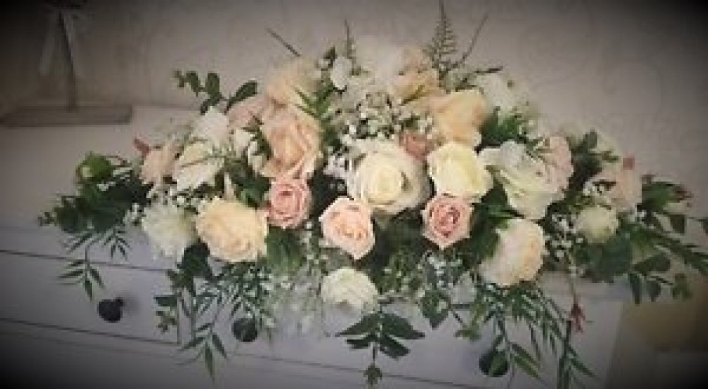 Top Table Arrangement Product Image
