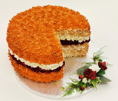 Victoria Sponge Cake Funeral Tribute | Buttercups & Daisies Florist Birmingham - Victoria Sponge Cake funeral tribute by our Birmingham florist.