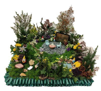 Garden funeral tribute | Buttercups & Daisies Florist Birmingham - Garden funeral tribute, handcrafted funeral flowers in Birmingham.