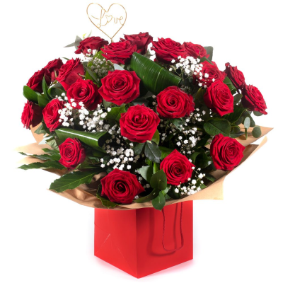 Ace of Hearts | Buttercups & Daisies Florist Birmingham - Ace of Hearts rose arrangement, handcrafted by our Birmingham florist.