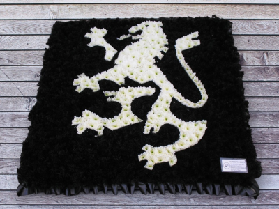 Gatecrasher dragon | Buttercups & Daisies Florist Birmingham - gatecrasher funeral flowers, gatecrasher dragon funeral flowers
