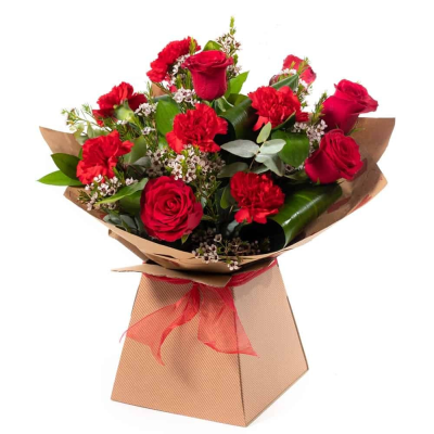 Smooch Red Roses | Buttercups & Daisies Florist Birmingham - Red roses & carnations. Same-day flower delivery Birmingham.