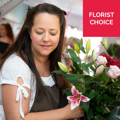 Valentine's Florist Choice Hand-Tied | Buttercups & Daisies Florist Birmingham - Valentine's florist choice hand-tied, arranged in Birmingham.